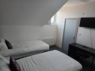Landcross Co-living - Private Room Self-cater - Manchester - 8