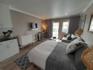 ShipsBell 5B - St. Francis Bay - 9