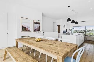 ALMA - sun filled stylish beach house - Torquay - 0