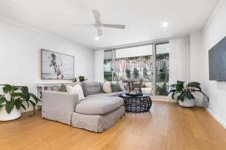 City Escape - Newcastle CBD - Spacious Apartment with a Beautiful Courtyard - Newcastle - 4