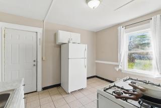 Modern 6BR Near Syracuse U, Destiny & Zoo Sleeps 18 - Syracuse - 5