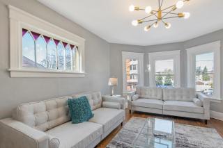 Modern 6BR Near Syracuse U, Destiny & Zoo Sleeps 18 - Syracuse - 4