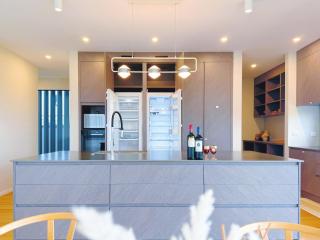 Panoramic Racecourse View - A Quiet Family Villa Over the Turf - Auckland - 7