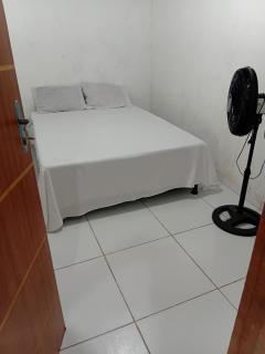 Casa com PISCINA em local tranquilo com valor acessível - 4