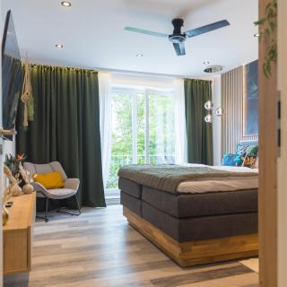 Tropengeflüster, exclusives Penthouse mit Whirlpool und Panoramablick über Hof - Hof - 1