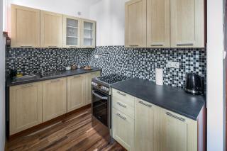 BIG Apartments for GROUPS - different locations - 3