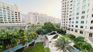 Luxury 3 Bed Apartment at Palm Jumeirah - 9