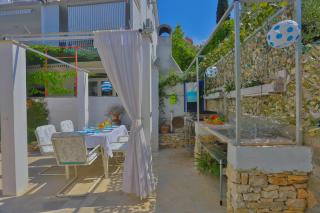 Apartments - House Monarch - beach, center & shared pool access - Sutivan - 6
