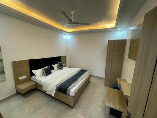 Hotel Kanha Inn Ayodhya - Ayodhya - 7