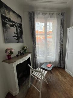 Nice 2 Rooms Full Appartement in Paris - Paris - 8