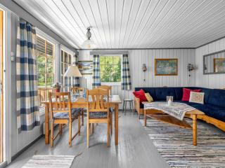 Chalet Sandrabu by Interhome - 5