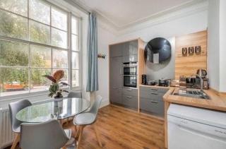 Perfect 2BR in the Heart of Camden, 6min Tube - Londra - 5