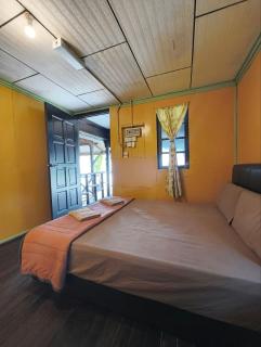 Rainbow Tioman Cottage - 2