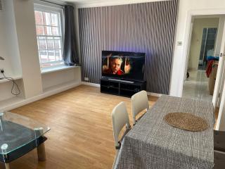 Bright 2Beds Apartment in Marylebone London - 0
