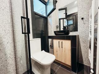 Sunlit luxurious flat at pagrati! - Athen - 2
