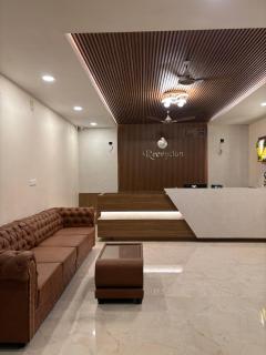 Hotel Saesha International - 6