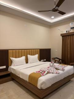 Hotel Saesha International - Rāmeswaram - 5