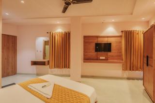 Hotel Beverly Palace Kozhikode - Hotel and Restaurant - 7