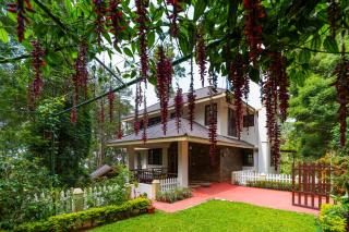 T Cherry Villa by Le Montfort Resort - Devikolam - 9