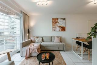 Huswell - Stunning Apartment with Side Sea View in Koksijde - Koksijde - 4