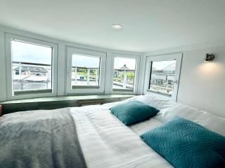 Luxe Watercottage - Houseboat Toplocatie Waterrijck Sneekermeer - Offingawier - 1