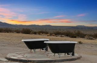 Estrella Perdida - Joshua Tree Off-Grid Soaking Tub - 7