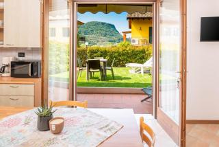 La Cross Apartments - Garda - 0