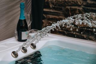 Sunnyside farmstay & hottub near Brecon Beacons sleeps 8 - Lower Chapel - 2