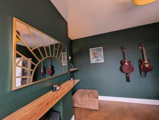 Luxury 3 bed house with off road parking for 2 cars, garden, 10 minutes from city-centre - Liverpool - 9