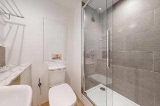 Stylish Gold Studio at Paddington City View - Londra - 6