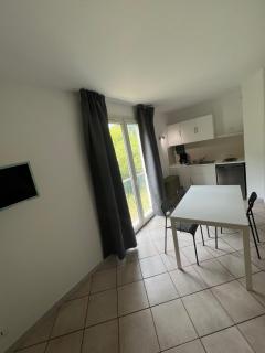 Appart Hôtel Residella Residence - Gémenos - 4