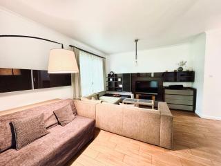 Shadow Retreat by Fiesta Apartments - Sopot - 1