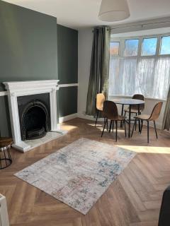 Pet-Friendly 2Bed Riverside Stay by Norton Village - Stockton-on-Tees - 9