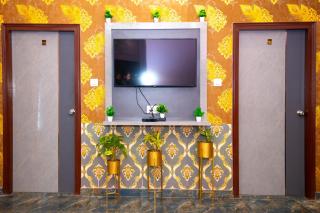 Hotel Ayodhya Palace - 400 Mtrs from HANUMAN GARHI - 7