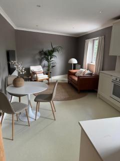 Aaron Glen Guest Apartments - Loanhead - 0