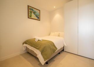 SkyHigh Comfort Central Luxe Stay 2B1B apartment - Perth - 5