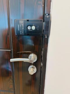 Avant at the Fort BGC with King Bed and Motorized Curtains & 65 in TV - 7