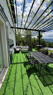Villa La Bocca with Sauna, Jacuzzi & Pool - Saraievo - 9