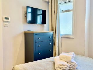 Cosy Studio Shepherds Bush Steps to Tube - Pass The Keys - 2