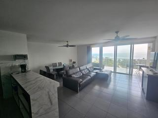 Habitación Privada en la Playa de Cancun y junto al Ferry que va a Isla Mujeres - Cancún - 9