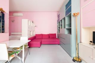 GuestHost - Isola Cosy Pink Studio Apt - Milano - 3