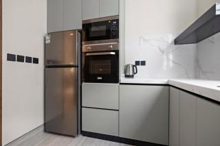 GR-Elegant 3-BD Apt - Outdoor Lounge - Prime Location - Riyadh - 3