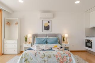 Host Wise Stylish Studio with Garage - Porto - 4