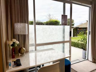 Cozy and sunny room near City To Seapath - Christchurch - 1