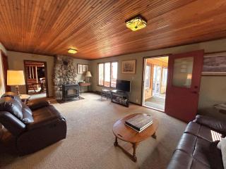 Lakeside Lodge - Saint Ignace - 3