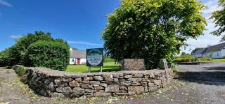 Traditional 2 Bedroom Cottage - Louisburgh - 1