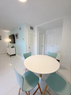 SeaStays- South Beach Apartments - Miami Beach - 1