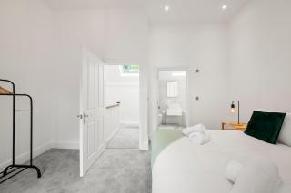 Spacious 3bd l Family Home - Coulsdon - 4