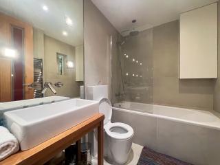 Kensington Luxe Apartments - Moffat - 6
