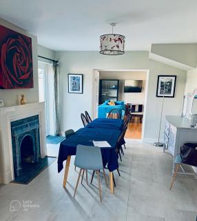 Stunning 5 bedroom family friendly home with free parking near Southwold beach - Reydon - 1